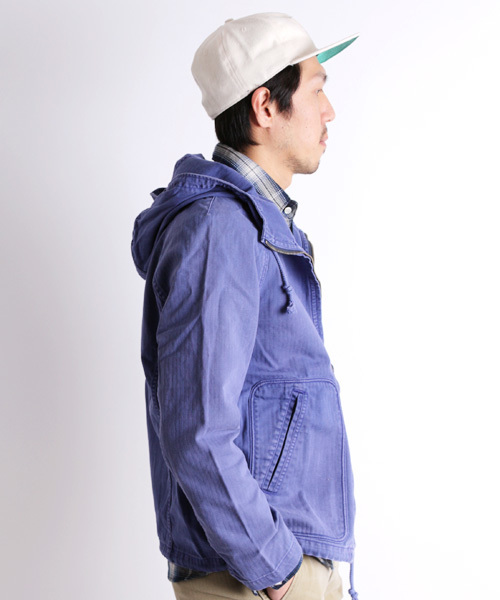 Denime(ドゥニーム)の「【MadeInJapan】40sフレンチワークマリンパーカー-ヘリンボーン-(その他アウター・メンズ・ベージュ/ブルー・SMALL/LARGE/MEDIUM)」の20枚目の写真