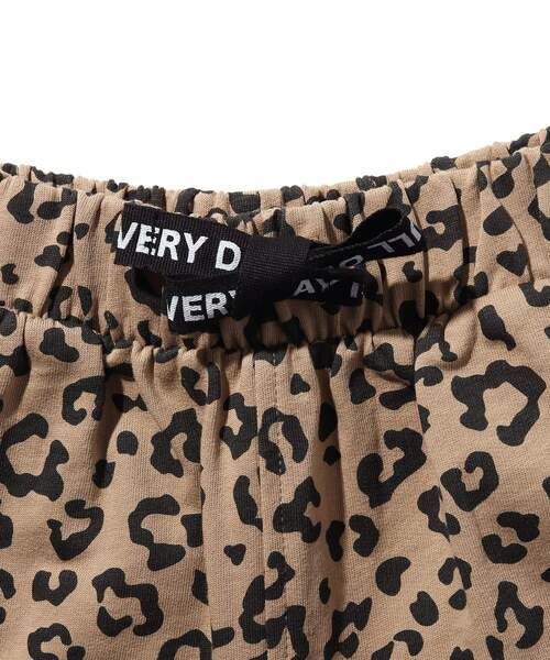 SHOO・LA・RUE（シューラルー）の「◆【90-130cm】インレイハーフパンツ（その他パンツ・キッズ・カーキ系/イエロー/ネイビー/ブラック系1/イエロー系その他/ブラック系2/ベージュ系その他3・12/10/09/11/13）」の18枚目の写真