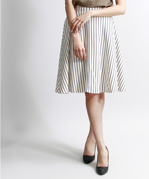 WEGO(ウィゴー)の「WEGO/ミディ丈サーキュラースカート(スカート・レディース・ブラック/ブルー系その他/レッド/ホワイト系その他・FREE)」の1枚目の写真