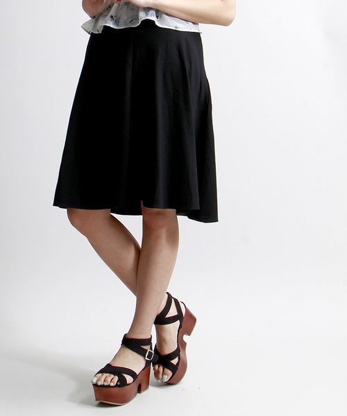 WEGO(ウィゴー)の「WEGO/ミディ丈サーキュラースカート(スカート・レディース・ブラック/ブルー系その他/レッド/ホワイト系その他・FREE)」の2枚目の写真