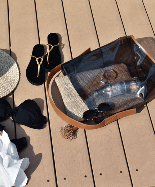 qualite（カリテ）の「【大人のクリアバッグ】PVCトート(ジュートポーチ付き)/A4トートバッグ/プールバッグ/海（トートバッグ・レディース・クリア/ベージュ/ブラック・フリー）」の4枚目の写真