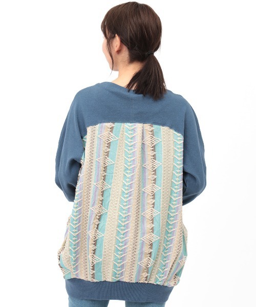 チチカカ（チチカカ）の「スウェットｘジオメストライププルオーバー【WEB限定】（スウェット・レディース・ブラック/ブルー/グレー/ベージュ・FREE）」の20枚目の写真