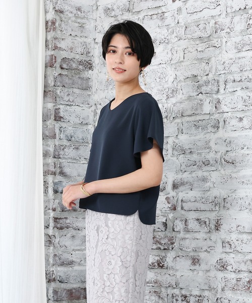 TRUDEA(トルディア)の「ソフトVネックブラウス(シャツ/ブラウス・レディース・ホワイト/ベージュ/ネイビー/ピンク/ラベンダー・SMALL/MEDIUM/LARGE)」の20枚目の写真
