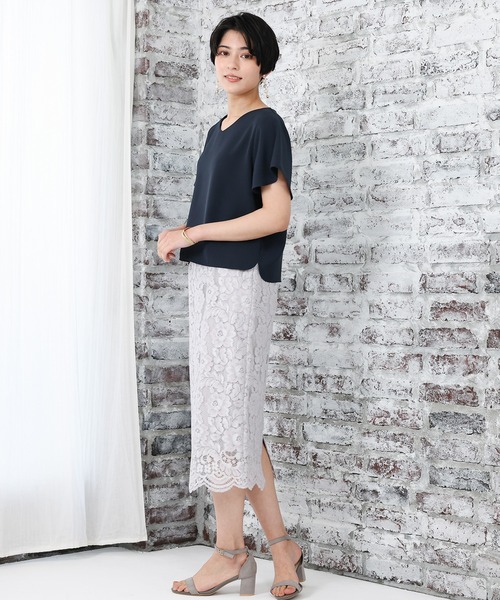 TRUDEA(トルディア)の「ソフトVネックブラウス(シャツ/ブラウス・レディース・ホワイト/ベージュ/ネイビー/ピンク/ラベンダー・SMALL/MEDIUM/LARGE)」の21枚目の写真