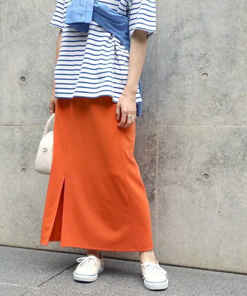 HONEYSUCKLE ROSE（ハニーサックルローズ）の「【HONEYSUCKLE ROSE】フロントスリットスカート（スカート・レディース・ブラック/ダークブラウン/ブルー/グリーン/パープル/レッド/オレンジ・M/L）」の7枚目の写真