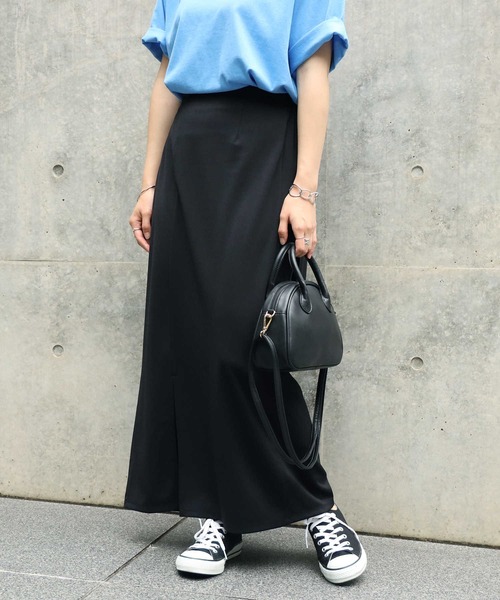 HONEYSUCKLE ROSE（ハニーサックルローズ）の「【HONEYSUCKLE ROSE】フロントスリットスカート（スカート・レディース・ブラック/ダークブラウン/ブルー/グリーン/パープル/レッド/オレンジ・M/L）」の2枚目の写真