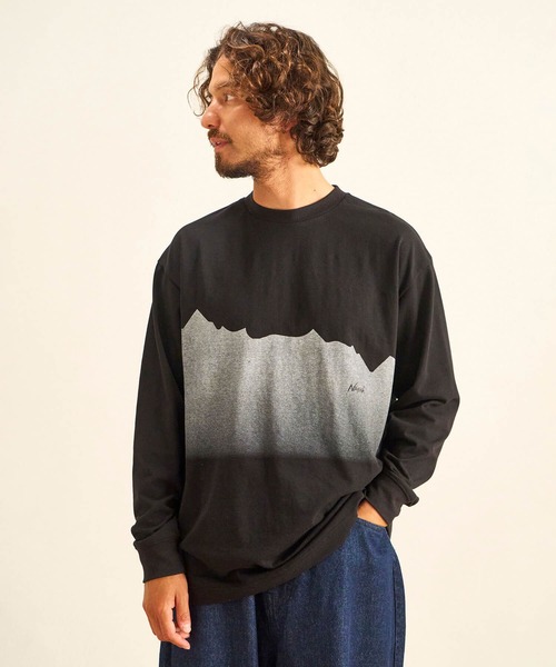 NANGA(ナンガ)の「ECO HYBRID RIDGE LINE PRINT L/S TEE/エコハイブリッドリッジラインプリントロングスリーブティー(Tシャツ/カットソー・メンズ・ホワイト/ブラック・S/M/L/XL)」の4枚目の写真