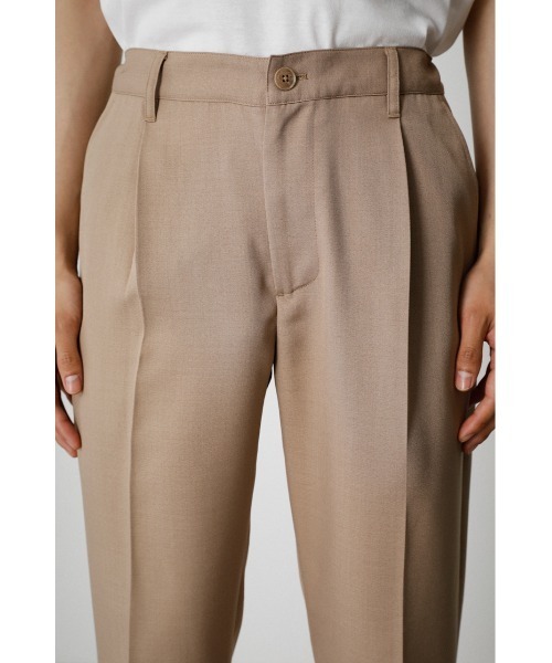 AZUL by moussy（アズールバイマウジー）の「CENTER CREASE TROUSERS/センタークリーストラウザー（その他パンツ・メンズ・ベージュ/ブラック・LARGE/SMALL/MEDIUM）」の9枚目の写真