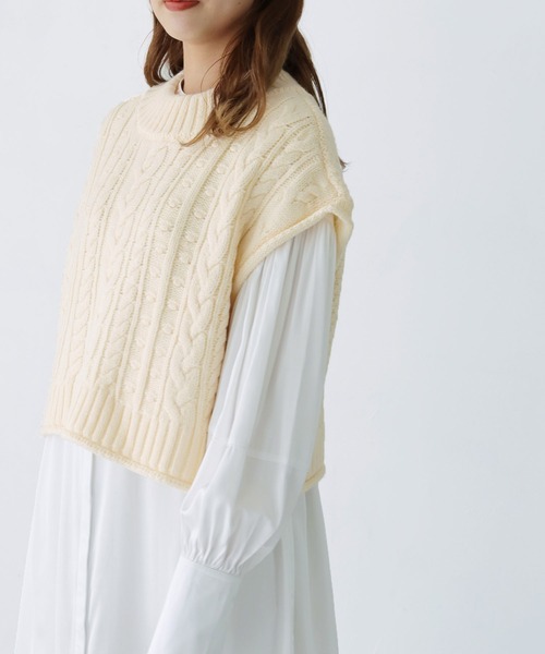 HER CLOSET（ハークローゼット）の「【shemoshelly】前後2wayケーブル柄ベスト（ベスト・レディース・アイボリー/ブラック/ベージュ・M）」の8枚目の写真