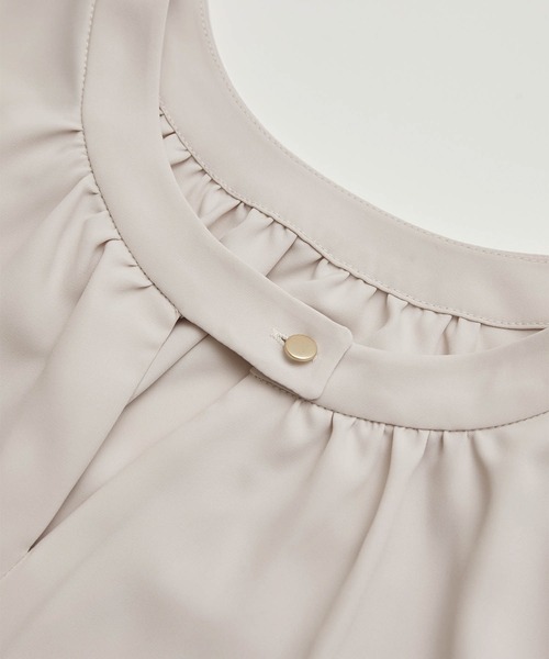 ROPE' PICNIC(ロペピクニック)の「2WAY/とろみ合繊ギャザーブラウス(シャツ/ブラウス・レディース・グレー系その他/オフホワイト/ベージュ/ブルー/ピンク系その他・38)」の21枚目の写真