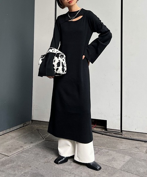 PAGEBOY(ページボーイ)の「スラッシュデザインニットワンピース(ワンピース・レディース・ブラック/オフホワイト/ブルー系その他・FREE)」の3枚目の写真