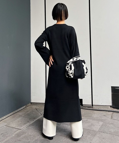 PAGEBOY(ページボーイ)の「スラッシュデザインニットワンピース(ワンピース・レディース・ブラック/オフホワイト/ブルー系その他・FREE)」の21枚目の写真