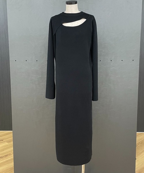 PAGEBOY(ページボーイ)の「スラッシュデザインニットワンピース(ワンピース・レディース・ブラック/オフホワイト/ブルー系その他・FREE)」の5枚目の写真