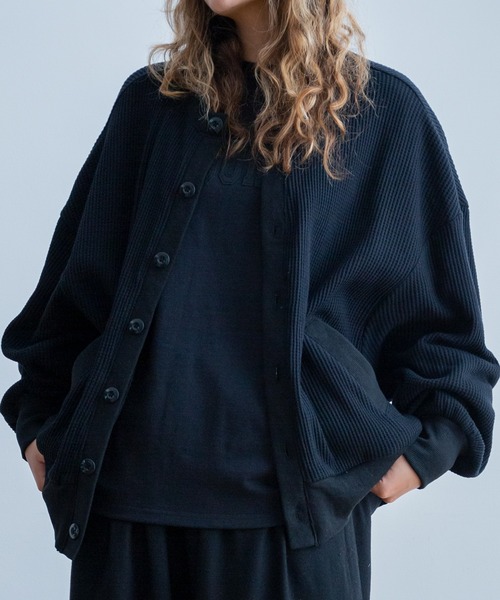Universal Style Wear(ユニバーサルスタイルウェア)の「Universal Style Wear ビッグ ドルマン ワッフル クルー カーディガン(カーディガン/ボレロ・メンズ・ブラック/杢グレー/オフホワイト/ブラウン・X-LARGE/LARGE/MEDIUM)」の14枚目の写真
