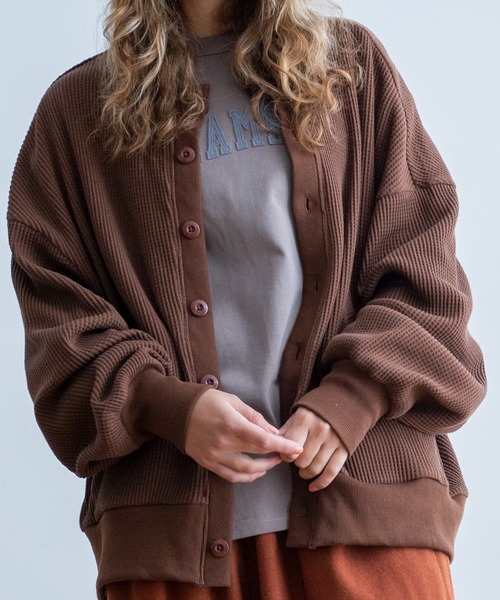 Universal Style Wear(ユニバーサルスタイルウェア)の「Universal Style Wear ビッグ ドルマン ワッフル クルー カーディガン(カーディガン/ボレロ・メンズ・ブラック/杢グレー/オフホワイト/ブラウン・X-LARGE/LARGE/MEDIUM)」の18枚目の写真
