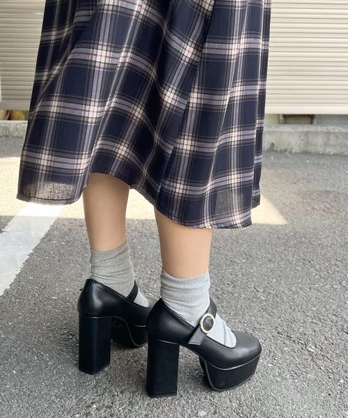 Sugar Sugar（シュガーシュガー）の「【SUGAR SUGAR シュガーシュガー】ソフトスクエアチャンキーヒールストラップパンプス（パンプス・レディース・ブラック/グレー系その他/ダークブラウン・S/M/L/LL）」の2枚目の写真