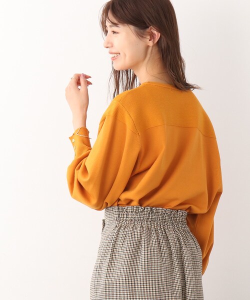 DRESKIP(ドレスキップ)の「◆袖ボタンガーター切り替えニット(ニット/セーター・レディース・ブルー/ブラック系2/ベージュ系その他2/マスタード・02/03/04)」の12枚目の写真