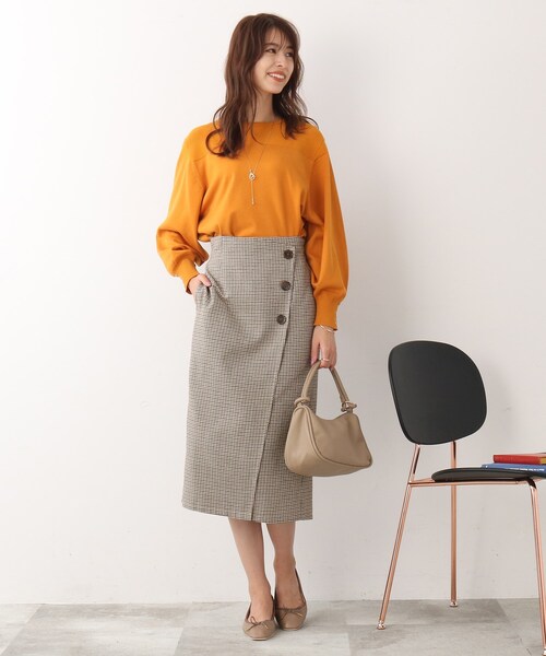 DRESKIP(ドレスキップ)の「◆袖ボタンガーター切り替えニット(ニット/セーター・レディース・ブルー/ブラック系2/ベージュ系その他2/マスタード・02/03/04)」の15枚目の写真