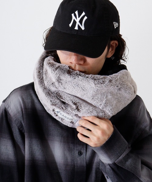 KANGOL(カンゴール)の「KANGOL フェイクファースヌード(ネックウォーマー/スヌード・メンズ・グレイッシュベージュ/ネイビー/ブラック/ベージュ/ブラック系/グレー系/アイボリー/ブラック系1/ネイビー系/オフホワイト・FREE)」の15枚目の写真