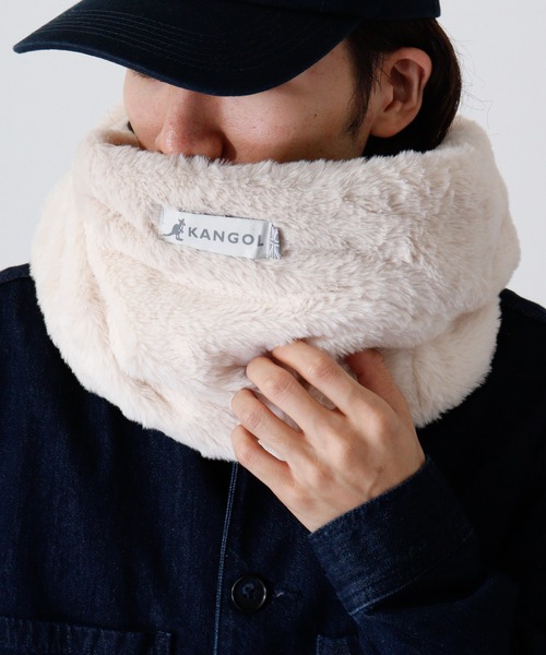 KANGOL(カンゴール)の「KANGOL フェイクファースヌード(ネックウォーマー/スヌード・メンズ・グレイッシュベージュ/ネイビー/ブラック/ベージュ/ブラック系/グレー系/アイボリー/ブラック系1/ネイビー系/オフホワイト・FREE)」の11枚目の写真