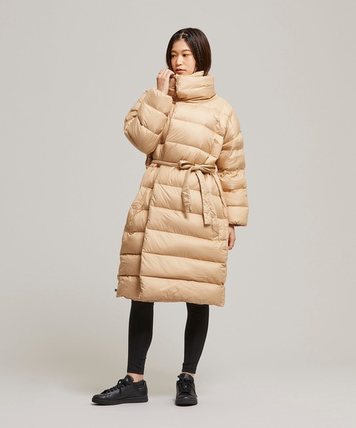 ダウンジャケット　ベージュ　アディダスオリジナルス adidas（アディダス）の「ファッション ダウンジャケット / アディダス