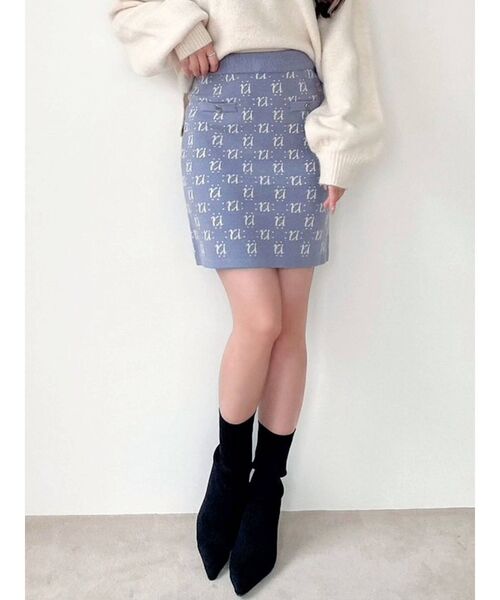 RESEXXY(リゼクシー)の「モノグラムニットミニスカート(スカート・レディース・アイボリー/ブラック/ブルー・FREE)」の1枚目の写真