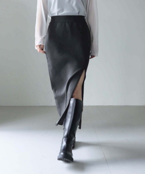 cheriella（シェリエラ）の「【cheriella】WEB限定ファスナースリットタイトスカート（スカート・レディース・ベージュ/マスタード/カーキ/ブラック・M）」の3枚目の写真