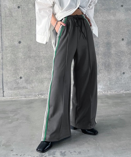 PAGEBOY（ページボーイ）の「ラインジャージパンツ（スウェットパンツ・レディース・ブラック/チャコールグレー・FREE）」の14枚目の写真