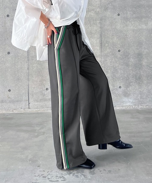 PAGEBOY（ページボーイ）の「ラインジャージパンツ（スウェットパンツ・レディース・ブラック/チャコールグレー・FREE）」の16枚目の写真