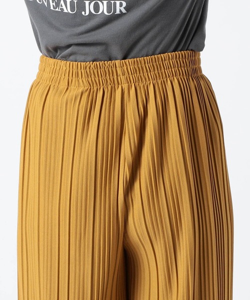 Grand PARK（グランドパーク）の「カットオフ可能　BOXプリーツパンツ（その他パンツ・レディース・イエロー/ブラック/サックスブルー・MEDIUM/LARGE）」の9枚目の写真