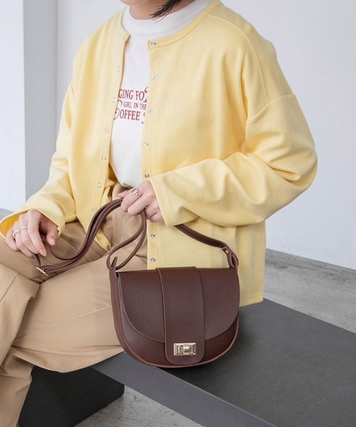 BONLECILL（ボンルシール）の「ハーフムーン フラップミニショルダーバッグ（ショルダーバッグ・レディース・レッド/ブラウン/ネイビー/オフホワイト/ブラック・FREE）」の20枚目の写真