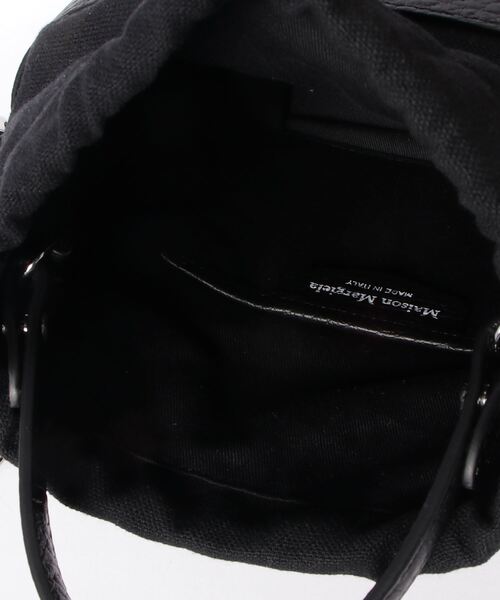 Maison Margiela(メゾンマルジェラ)の「Maison Margiela 5AC BUCKET SMALL(ショルダーバッグ・レディース・ブラック・FREE)」の4枚目の写真