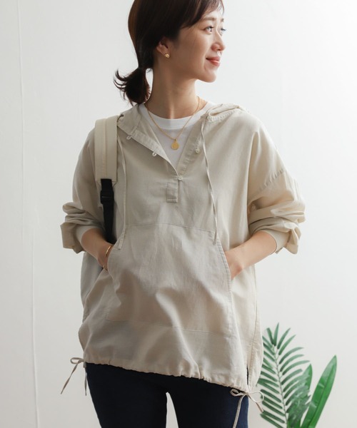 URBAN RESEARCH DOORS（アーバンリサーチドアーズ）の「コットンラミーパーカー（パーカー・レディース・ホワイト/ブラック/ナチュラル・MEDIUM）」の17枚目の写真