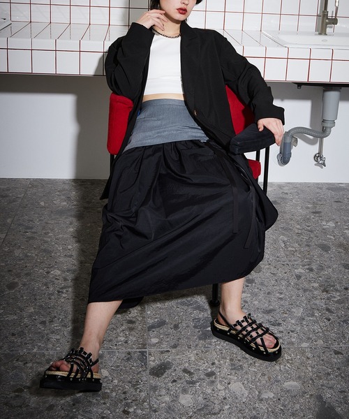 Maisones.(メゾネス)の「Round-flap Skirt | ラウンドフラップスカート(スカート・レディース・チャコールグレー/ブラック/ネイビー・1/2)」の17枚目の写真