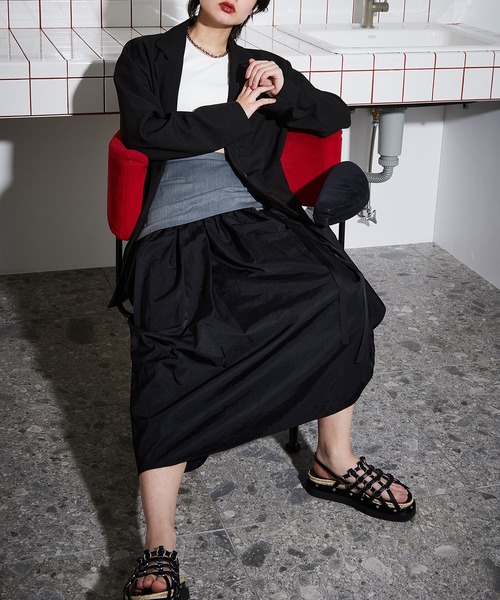 Maisones.(メゾネス)の「Round-flap Skirt | ラウンドフラップスカート(スカート・レディース・チャコールグレー/ブラック/ネイビー・1/2)」の20枚目の写真