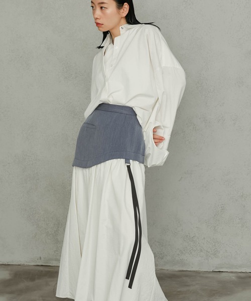 Maisones.(メゾネス)の「Round-flap Skirt | ラウンドフラップスカート(スカート・レディース・チャコールグレー/ブラック/ネイビー・1/2)」の8枚目の写真