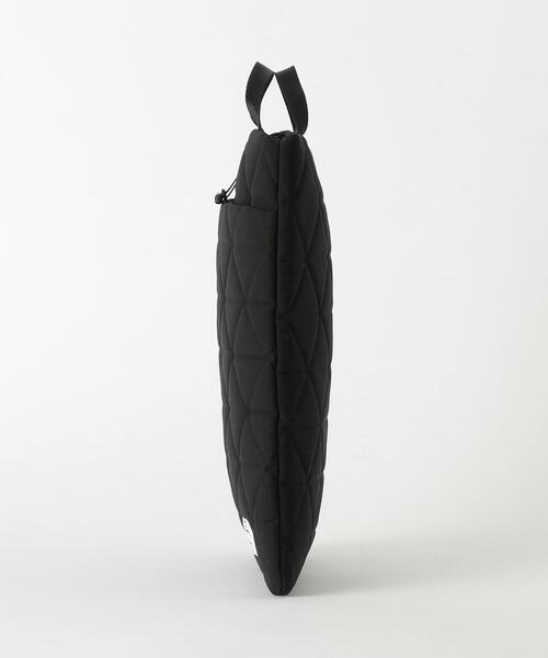 THE NORTH FACE(ザノースフェイス)の「<THE NORTH FACE> GEOFACE PC SLEEVE 13/モバイルケース(トートバッグ・メンズ・ブラック・FREE)」の2枚目の写真