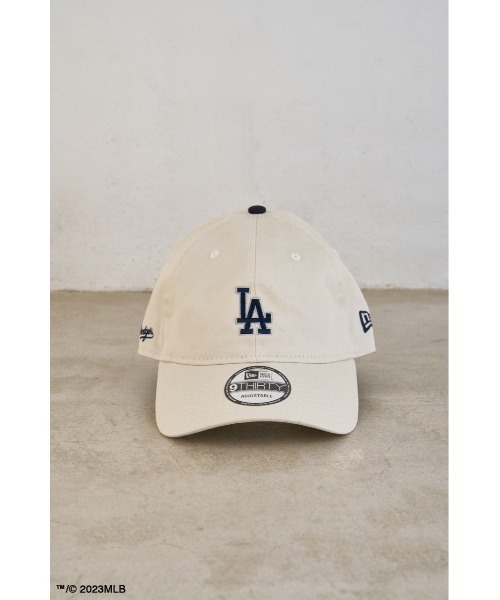 AZUL by moussy(アズールバイマウジー)の「NEW ERA × AZUL 9thirty/NEW ERA×AZUL 9THIRTY(キャップ・レディース・カーキ/アイボリー/ネイビー・FREE)」の2枚目の写真