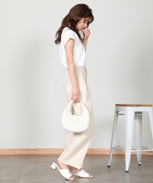 aity(アイティ)の「ノースリーブカットソー 夏服(Tシャツ/カットソー・レディース・チャコール/ピンク/グリーン/オフホワイト/ブラック/グレイッシュベージュ・M)」の15枚目の写真