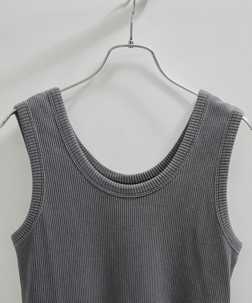SALON adam et rope'（サロン アダム エ ロペ）の「【セットアップ対応】ガーメントダイリブタンクトップ/ノースリーブプルオーバー（タンクトップ・レディース・オフホワイト/ブラウン/チャコールグレー・FREE）」の5枚目の写真
