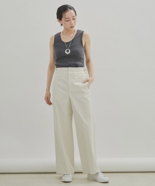 SALON adam et rope'（サロン アダム エ ロペ）の「【セットアップ対応】ガーメントダイリブタンクトップ/ノースリーブプルオーバー（タンクトップ・レディース・オフホワイト/ブラウン/チャコールグレー・FREE）」の15枚目の写真