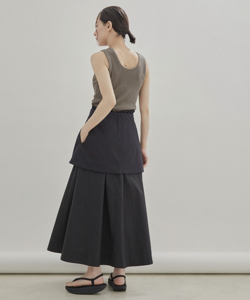 SALON adam et rope'（サロン アダム エ ロペ）の「【セットアップ対応】ガーメントダイリブタンクトップ/ノースリーブプルオーバー（タンクトップ・レディース・オフホワイト/ブラウン/チャコールグレー・FREE）」の20枚目の写真