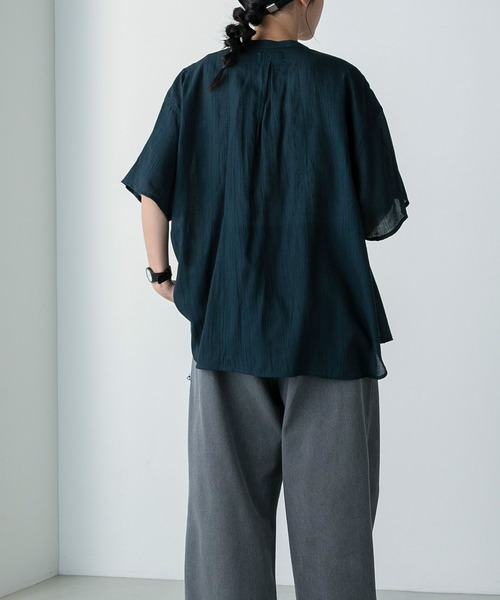 forksy.(フォルクシー)の「【forksy.】ルーズシルエット半袖バンドカラー楊柳シャツ(シャツ/ブラウス・レディース・オレンジ/ライム/オフホワイト/チャコールグレー・FREE)」の14枚目の写真