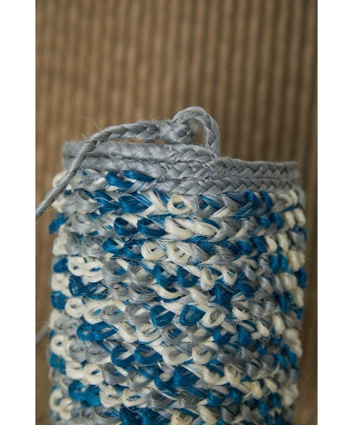 RIM.ARK（リムアーク）の「Hand made sisal mini shoulder（かごバッグ・レディース・ブルー・FREE）」の3枚目の写真