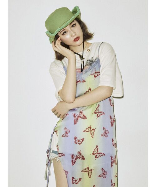 jouetie（ジュエティ）の「バタフライパターンスリットキャミワンピース（ワンピース・レディース・パープル/ピンク・MEDIUM）」の19枚目の写真