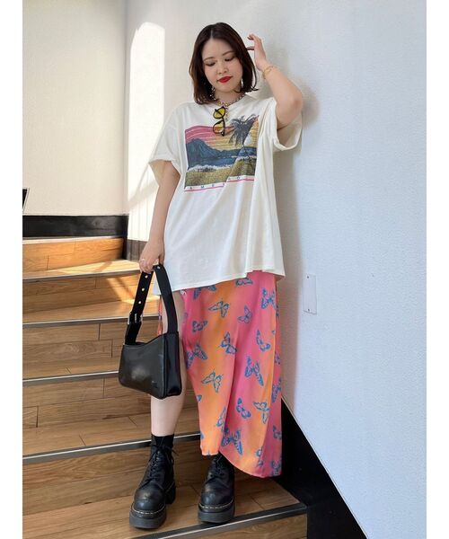 jouetie（ジュエティ）の「バタフライパターンスリットキャミワンピース（ワンピース・レディース・パープル/ピンク・MEDIUM）」の11枚目の写真