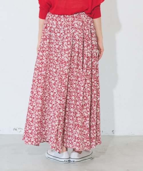 Libra Cue（リブラ キュー）の「フラワープリントギャザースカート（スカート・レディース・ネイビー/レッド・FREE）」の14枚目の写真