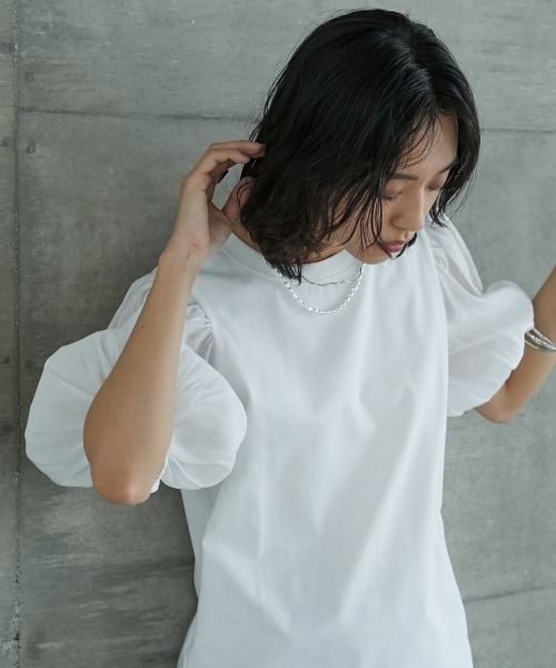 GEVS.(ジェイヴィス)の「<大きいサイズ> シアーパフスリーブTシャツ GEVS.(Tシャツ/カットソー・レディース・ブラック/オフホワイト・L/4L/LL/3L/5L)」の6枚目の写真