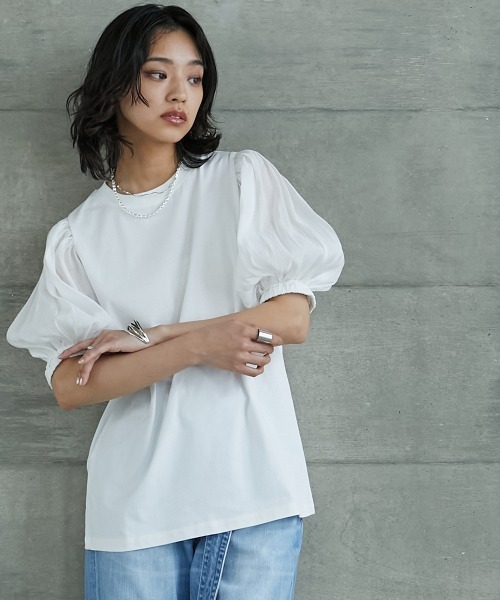 GEVS.(ジェイヴィス)の「<大きいサイズ> シアーパフスリーブTシャツ GEVS.(Tシャツ/カットソー・レディース・ブラック/オフホワイト・L/4L/LL/3L/5L)」の4枚目の写真