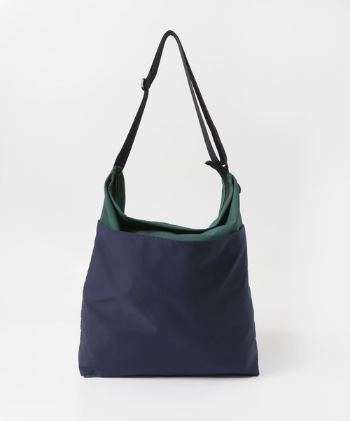 URBAN RESEARCH DOORS（アーバンリサーチドアーズ）の「2TONE ショルダーバッグ（ショルダーバッグ・メンズ・ブラック/グリーン/ベージュ系その他/ライトカーキ/グレー系その他・-）」の15枚目の写真